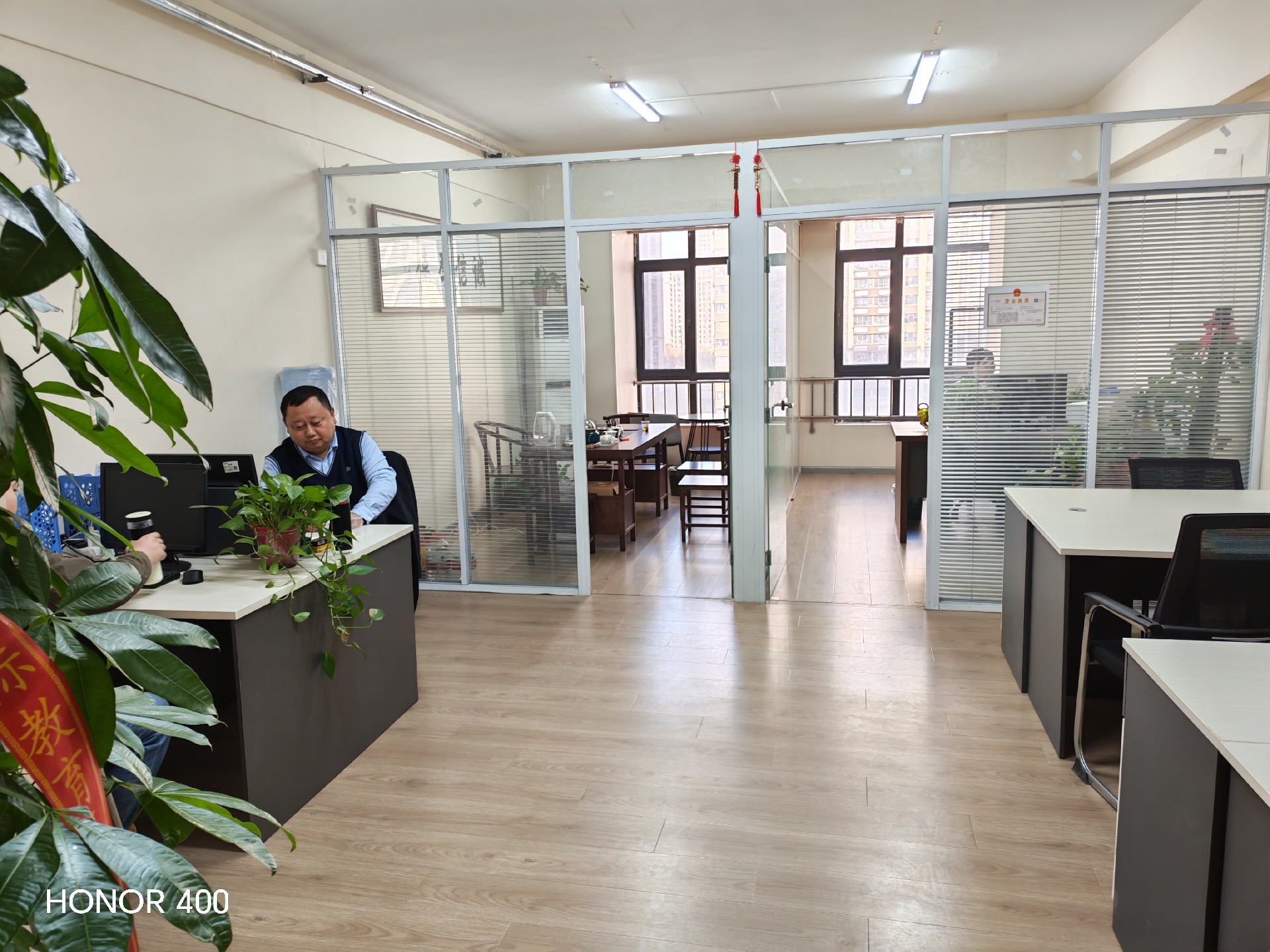 1764811170775580.jpg 1764811170775580.jpg